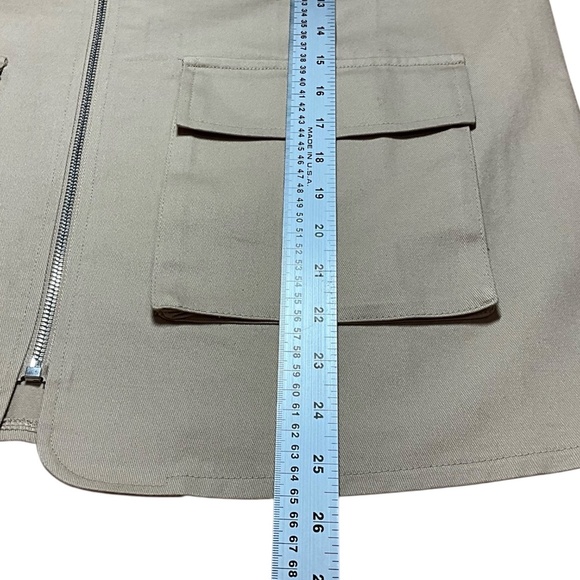 DISNEY x PRETTYLITTLETHING 100% Cotton Khaki Jacket / Vest Front Zip Cargo Sz 6 - Picture 6 of 9